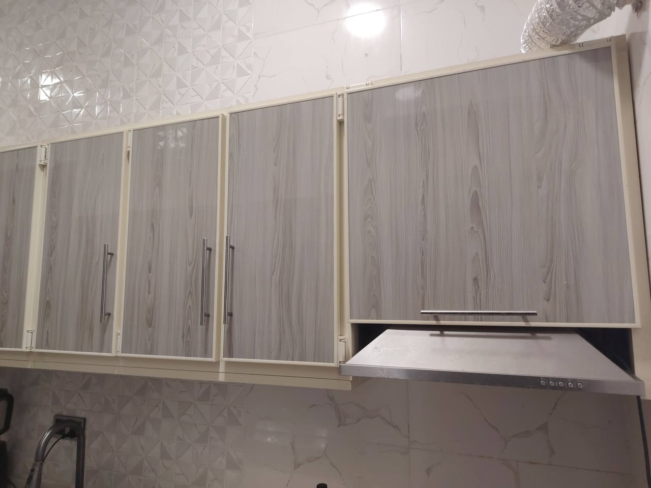 السلام عليكم ورحمة الله
عندي هذا الكاونتر استخدام شهر اقل الشهر سويناه ب3مليون ونص انريد نبيعه هسه بمليون و٧٠٠ مستعجلين ع بيعته تزكام درجة أولى عمله الله شاهد ب3 ونص مليون بس لان سبب سفر نريد نبيعه بهل سعر بمليون و٧٠٠ فقط الي ياخذه بالعافية عليه مكانه كوت
***********
