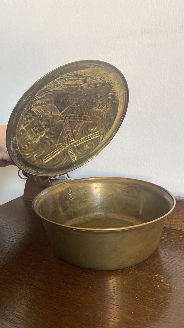 مقلاة عدد 2 نحاس من الانتيك المميز كل قطعة سعر للاستفسار والتواصل ع الخاص


**إذا كنت صاحب هذا الإعلان وتريد حذفه لأي سبب، رجاءا أرسل رسالة إلى الدعم الفني**