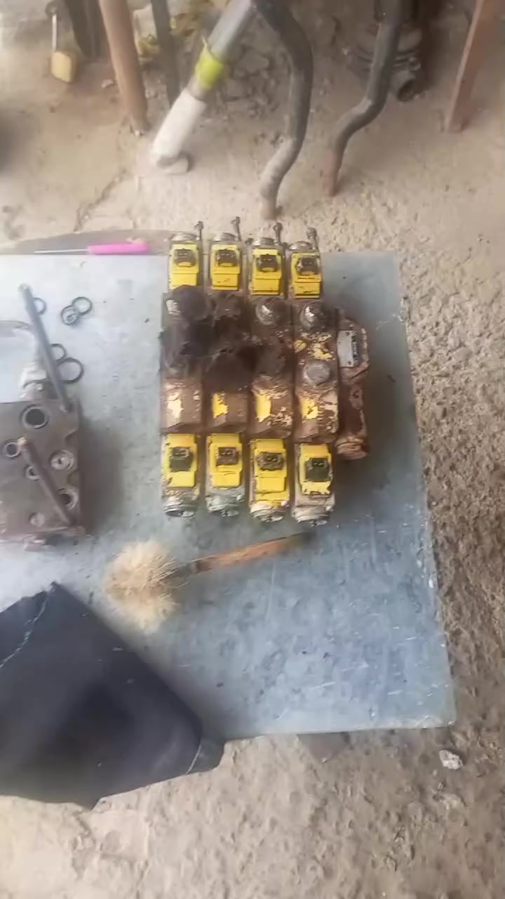 مستعدون لتصليح جميع انواع الكيرات للحاصدات 4بلم5بلم وتصليح كنترول 4بلم5بلم وادامه  كافه الحاصدات للاتصال على الارقام التاليه ***********/***********
