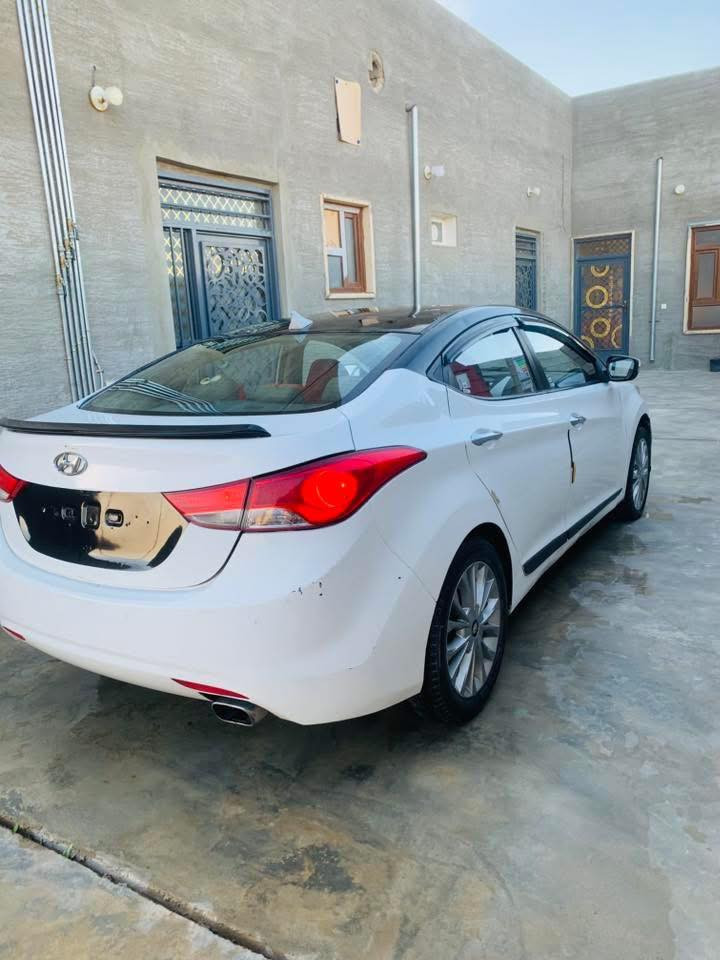 السلام عليكم للبيع  الاانترا  مضلع. موديل 2012
للبيع فقط 

ادوات ادوات مكصوص ☝️

فول الفول بصمه 
اسلايت 
شاشه 
كامرا 
تبريد ثلج ❄️ تدفئه 🔥 

محرك 2000 gdi✈️
كير محرك شرط 
ويل رياضي 
تخم تاير 
صدر 50٪؜
كلشي شغال بيها سياره نضيفه 

السعر  44 وبيها مجال حك الجيه

مكان السياره
 صلاح الدين 
الضلوعيه 

***********
