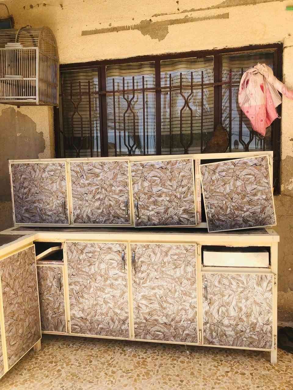 السلام عليكم كاونتر للبيع ثلاث قطع بابين الملحق الفوك بس قلابات شدلهن چكامچ بس براغي فقط ينراد يعني ترتيبات يردلها 
نظافته كدام العين السعر 150 بيها مجال بسيط العنوان حي سومر 
الاستفسار مراسلة ع الخاص فقط


**إذا كنت صاحب هذا الإعلان وتريد حذفه لأي سبب، رجاءا أرسل رسالة إلى الدعم الفني**