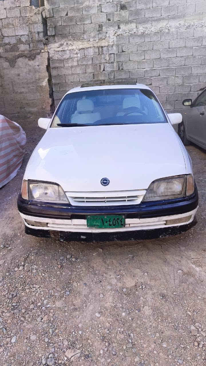 ئۆپڵ ئۆمێگا بۆ فرۆشتن 
پێش هەموو شتێک بەشەرتی سەر ڕەمپە سەیارەکە دەیفرۆشم ژێری و پێشیم کامل گۆڕیوە سەیارەکە سەنەوی کەسک و وەکالە و پاکانەیە یەک دینار غرامەی تێدانیە بەشەرتی مرور و دائیرە دەفرۆشم گێڕ و مەکینەی بەشەرتی 100 فیتەر  کارەبایی بەشەرت 
سعری 20 وەرەقە و معامەلەیەکی برایانە
*********** أربيل, العراق

