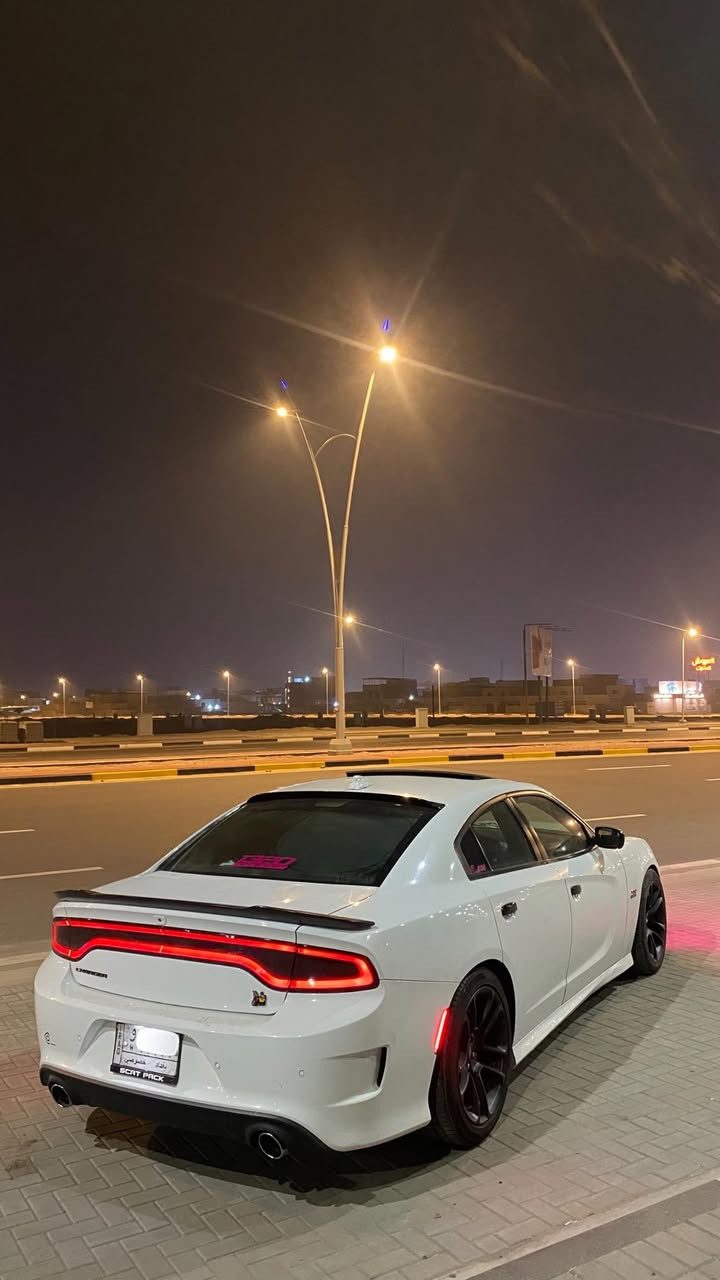 ⁨ دودج جـارجر ( Scat Pack ) 🐝🖤
الموديل: [ 2020 ]

المحرك: [ V8 / 6.4 ] 🚀

الگير: [ أوتوماتيك ]

الممشى: [ 60 الف ميل ]

الون : [ ابيض] 🤍

الحالة: [ السيـارة حـادثهـا سطحي ربع بنيـد فقط بدون دواخل ]

[ الـــــمـــواصــفـــــات ]

- رادار أمامي + جانبي

- فتحة سقف 

- تشغيل عن بعد + بصمة تشغيل 

- شاشة كبيرة 

- كار بلي + كاميرا 

- سستم سماعات harman/kardon

- مقاعد + الكنتارا ( جوزي ) 

- مقاعد كهربائية 

- مقاعد تدفئة + تبريد 

- مقاعد خزن 

- نظام Super Track Pack 

- نظام نقطة عمياء 

- ⁠حساسات جانبية + خلفية 

- فجوج بريمبـو 6 بستم أمامي و 4 بستم خلفي 

- السيـارة فوووول مواصفـات للأخيـر 

الموقع: [ البصره - حي الجزائر ] 📍

للتواصل واتس اب او اتصال : [ *********** ]
