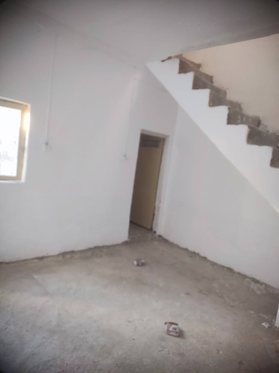 0السلام عليكم بيت للبيع مساحه 100 متر حي الزهراء سعر خاص.      ***********
