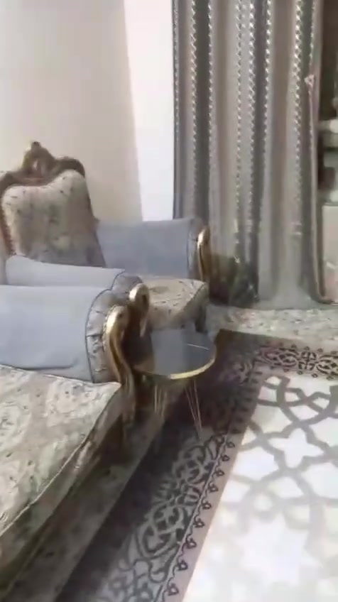 تخم قنفات تركي مستعمل بحالة جيدة جداً
السعر٣٥٠الف
🔹 مع سنك مطبخ ١٠٠ الف
🔹 مع ميز بلازم
💰 السعر٦٠ الف
🔹 زولية قياس 5 × 4 متر جديدة
💰 السعر: ٣٠ الف
🔷 ديوان قنفة وكرسي ٦٠ الف
📍للاستفسار والمراسلة على الخاص.
🌷 أسعار مناسبة وفرصة جيدة لمن يرغب بتجهيز منزله بأقل التكاليف.


**إذا كنت صاحب هذا الإعلان وتريد حذفه لأي سبب، رجاءا أرسل رسالة إلى الدعم الفني**
