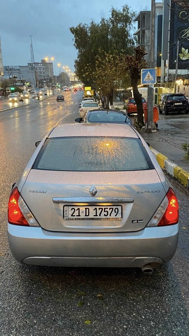سلام عليكم رينوو سافران ٢٠١١ سياره حيلل نضيفه سياره بسمى سنه ويه رقم جديد سنه ٢٠٣١ جديده كير محريك أطيك شرط ١٥٠ كيلو متر ماشيه سياره صدر حداديه طيرات جديده ٢ بضمه موجود سبير منازله صبوغ بس بنيد
بدون ضربه
مكان سياره سليمانيه
سعر ١٠٥ وه رقه
***********
٤ سلندر
