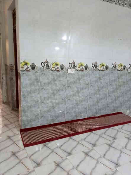 متوفر الان دار سكني #للايجار
...........................................
موقعه الديوانيه #حي_الجامعه_شارع_عشرين
نهايت شارع 20 بلزراعي
....____....____....____....___
يحتوي علئ غرفه نوم وصاله كبيره ومطبخ واستقبال وصحيات داخليه وخارجيه البيت نضيف ومرتب 

#ايجارها_300_الف
للاستفسار اكثر 
#واتساب_اتصال_***********
أو مراجعه مكتب السند للعقار الكائن في الجزائر شارع المطاعم مقابل مدارس التفوق الاهليه
