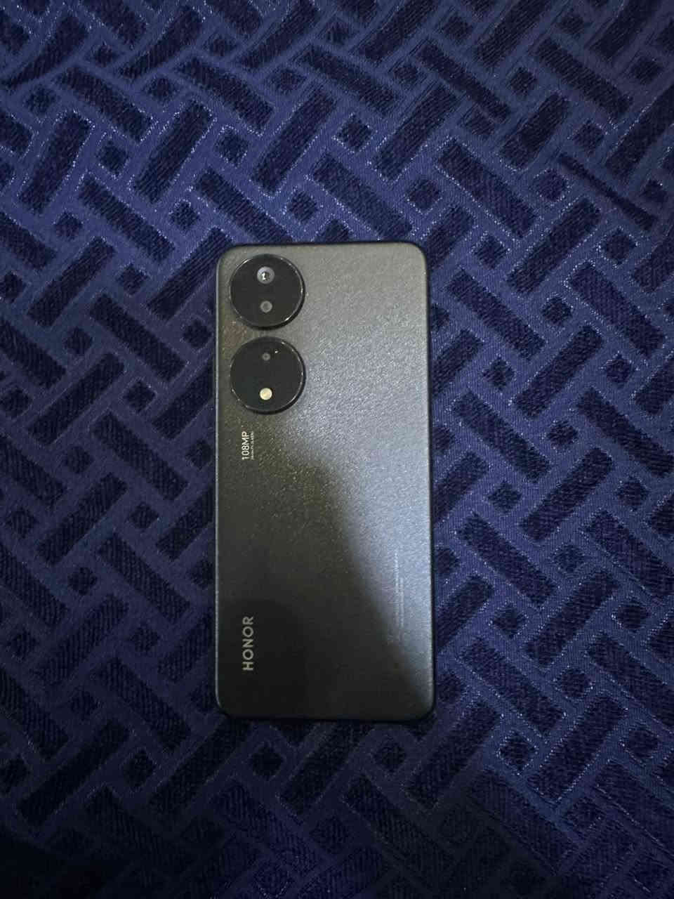 سلام عليكم
متوفر  honor x7b مع Samsun note 20 ultra
الجهازين نضيفات ما مبدل شي وكلشي شغال فقط ال سامسونج الضهر مالته مكسور بس والهونر ييبي فطر صغير بالشاشه بس ما مأثر عل لمس 

الجهازين للبيع أو مراوس بآيفون 
عنواني كركوك 
رقم *********** أو تواصل خاص
