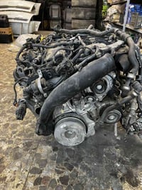 مكينة BMW X7 • موديل 2023 • بيهة متضررة