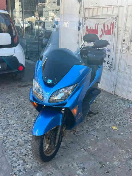 السلام عليكم بيع او مراوس بسلفر 400 حتى لو بيه نقوصات او pcx جيل اول  /.  ( فورزه 0/9 كرستال وياله ذهبي تجوه اصليه جامه طويله بك لايت كرستال دراجة كزازة  مكفوله نازله من رمبه قبل 3 اشهر نضافة الكفر 95‎%‎ بيه تكحيل  خفيف لاكسر ولاشي وصور كدامك هيه تحجي جيف فيتر وفحص سعر 1500 وبيه مجال قليل مكاني بغداد بوب الشام استفسار اكثر ***********
