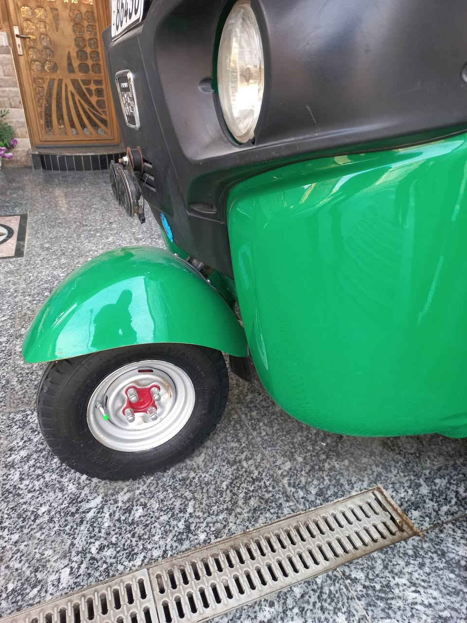 سلام عليكم شباب لبيع تكتك
مديل ٢٢ بشهر ١١ رقم وسنوية بسمي
كفالة عامة  محرك بدي وين ليدور جديد زيرو
عنواني بصرة سعر نتصل وتساب مفتوح
***********
