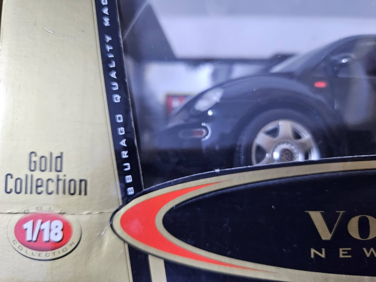 السلام عليكم
مصغر بوراغو Bburago تمثل سيارة فو لكس فاغن بيتل موديل التسعينيات Volkswagen New Beetle موديل 1998 بمقياس 1/18
اللون الأسود 
صناعة ايطاليه ..
السعر ٦٥ الف 
التوصيل ٥ الاف
.


**إذا كنت صاحب هذا الإعلان وتريد حذفه لأي سبب، رجاءا أرسل رسالة إلى الدعم الفني**