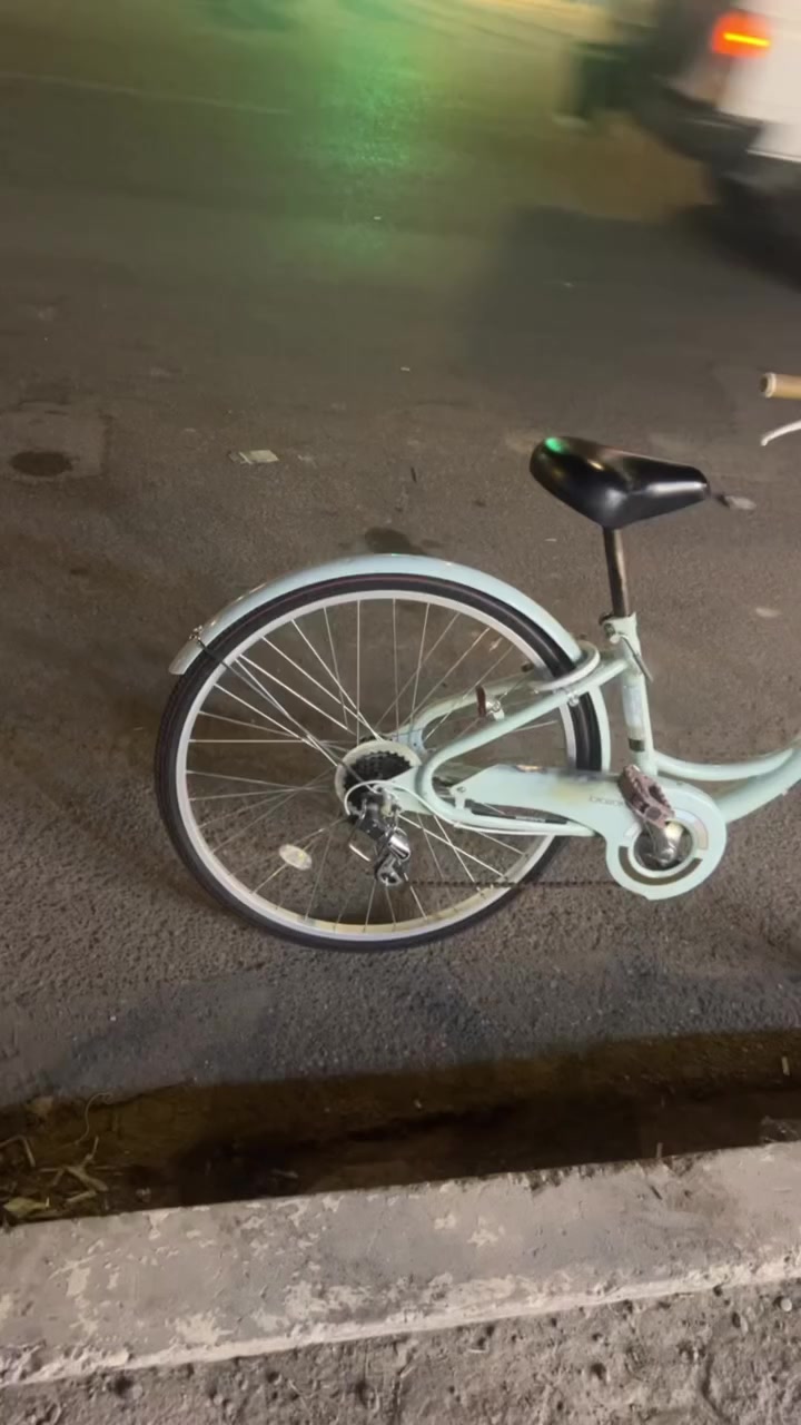 ياباني اصلي باله حجم26 السعر95.        ***********
