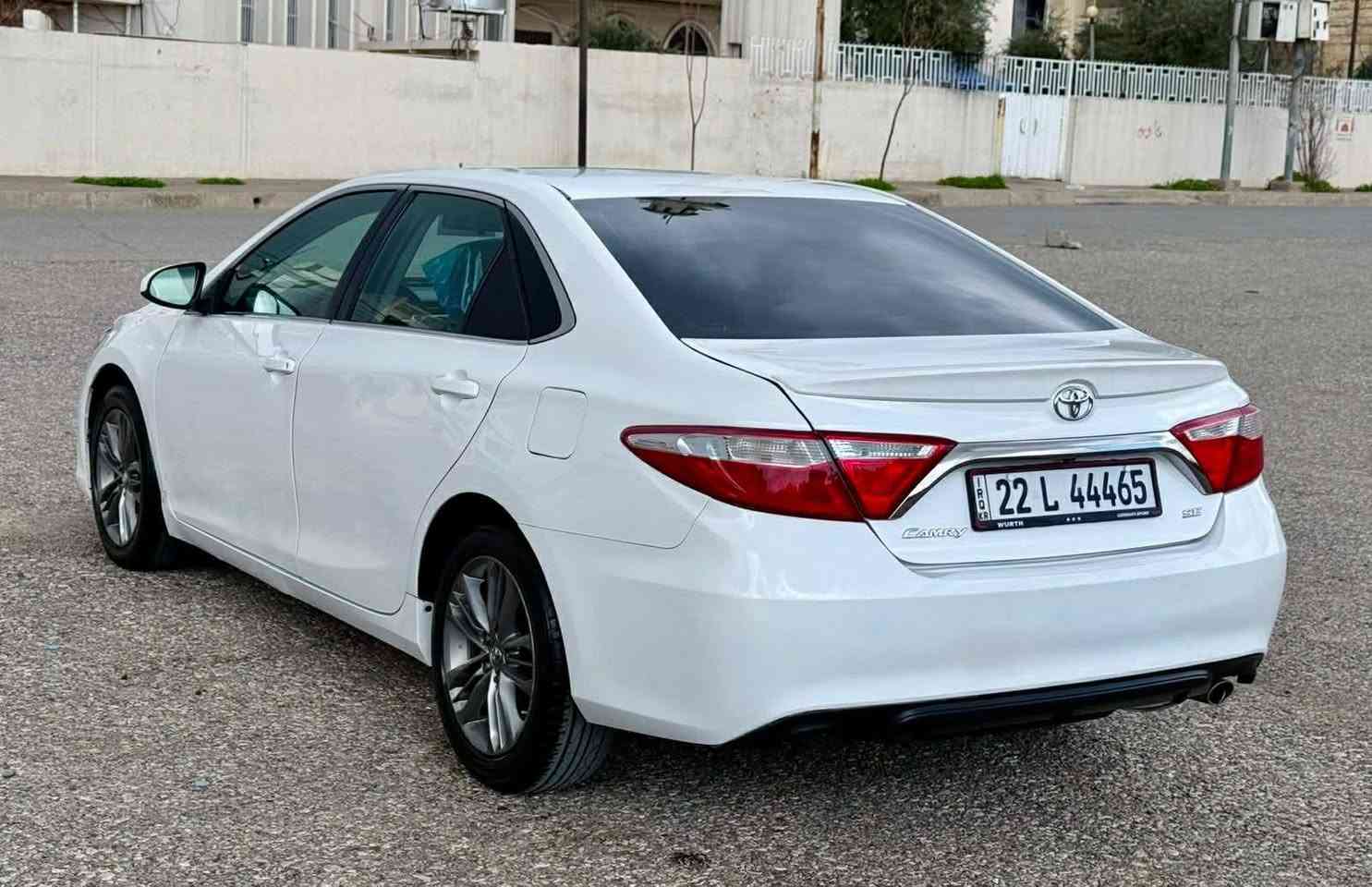 CAMRY  modil 2017 SE
‎*********** خط اسيا
 *********** خط كورك
لون ابیض سلجی ،ماشیة 92000 الف، 
سعر : 162  $ شویە بی مجال
حجم محرك 2500 - 4 سلندر
واحد جاملغ خلفي وشبر باب صبغ 
سنویە جدید حتــــي2028
نفس يوم تحويل شرط

‎مواصفات أمريكي 
 كشن جلد وكشن كهربائي
لايتات زينون وكاميرا و فوليوم و تحديد
سرعه و بلاجتكتور ونظام Eco 
‎تحکمات ستیرن
‎
‎گیر محرک تاقم صدر تاقم ایطارات کل جدید سیارە مابی ای نقص
 *********** واتساب
***********
مكان سيارة اربيل
