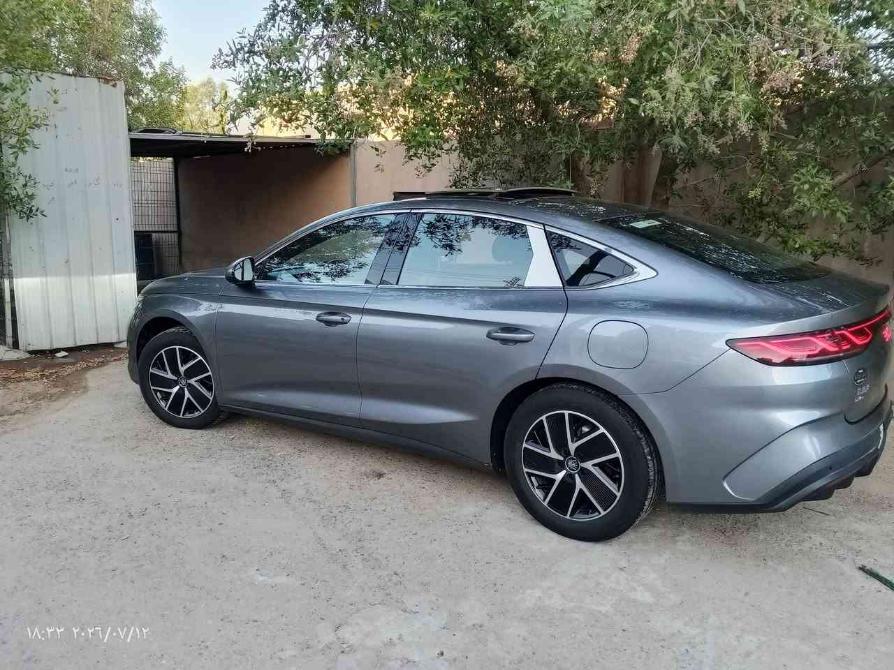 كنيل موديل 25 مكفوله وسونار بيه سياره بأسمي هاذا رقمي *********** الشراي يتصل اهلا وسهلا
