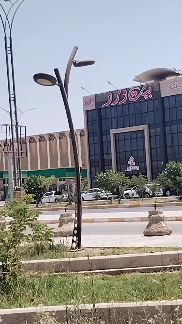 محل للايجار ناصريه حي الشموخ شارع ياحسين مقابل بيت ورد وملعب الناصريه الدولي للاستفسار الاتصال بالرقم ***********
