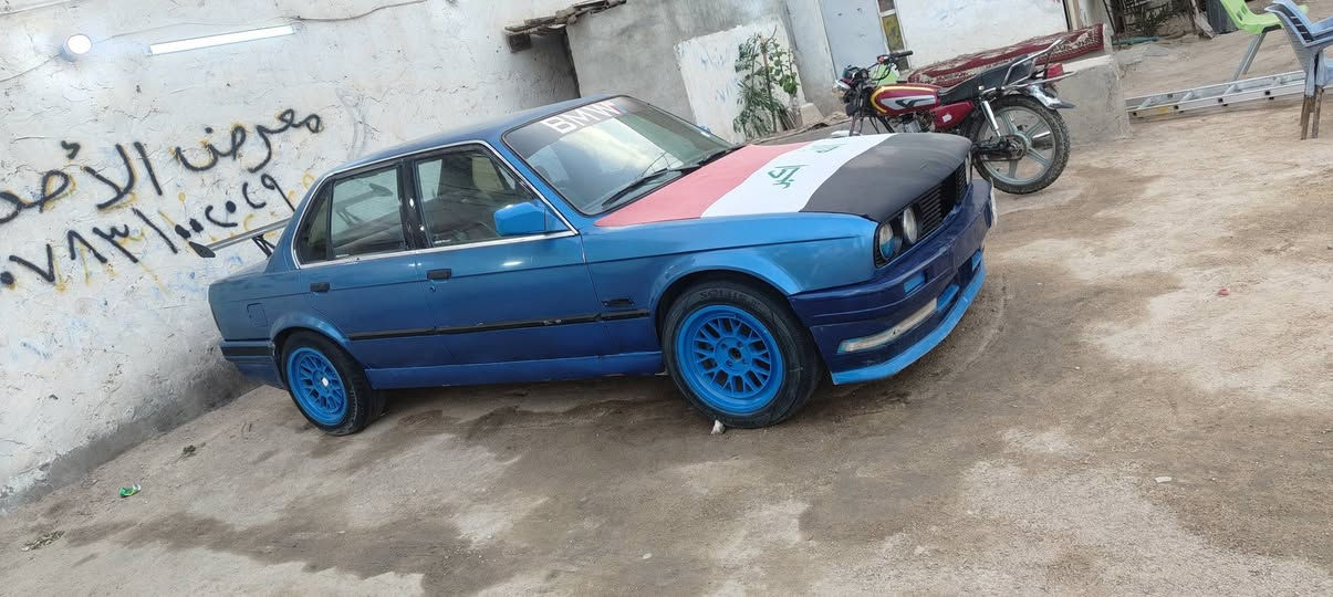 بي ام زعره اوتو كلهه بلاد مامحور المكينه تخربط رقم بغداد السعر 25وبيهه مجال ***********
