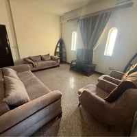 شقة للايجار درجة اولى في العرصات مساحتها/ 100م تحتوي على غرفتين وصالة ...