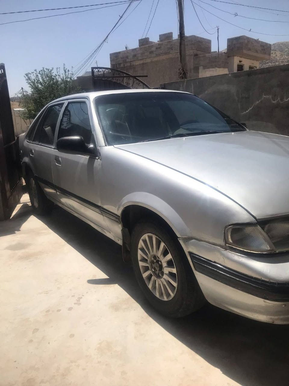 سڵاوی خۆتان لێبێت ئەم داوێیە بۆفرۆشتن  
مۆدێل 1993
گێڕ ئۆتۆماتیک ئاڕمی پلاستیکی سلێمانی 
مەکینە 20 
بەشەرتی موسوباڕاوە
ژمارەی موبایل *********** السليمانية, العراق
