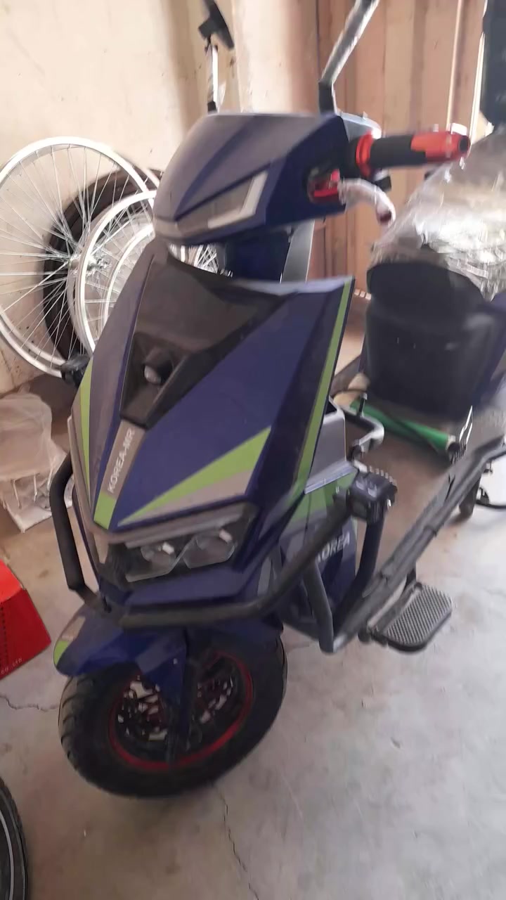 دراجه شحن للبيع سكنس بطاريات ع فحص نضيف حيل مستخدم قليل سعر 600 مكاني الكرمه شارع  ***********
