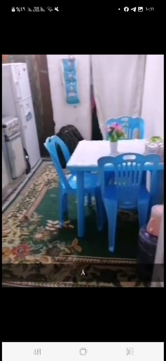 بيع مستعجل
دار للبيع مساحه50متر
ك مكان مكانه مرتب وسكني
في كربلاء الحر منطقة سواده قريب مدرسة الحسام 
نوع العقار سند 25 قرار محكمه المكاتبه ويا ابو الكاع الاصلي
 السعر 18وبي مجال
 بناء بلوك سكفه سندويش بي رباط 
يحتوي على غرفه واستقبال وحمام داخل الغرفه +مطبخ بلوجه جبير +منور على لغرفه
+ طارمه زغيرة +صحيات خارجيه حتى لو  مراوس بقطعه.
للتواصل والاستفسار ارجو مراسلتنا واتساب  *********** 
نحيطكم علماً لانستقبل الاتصالات المباشرة راسلنا واتساب وتدلل
