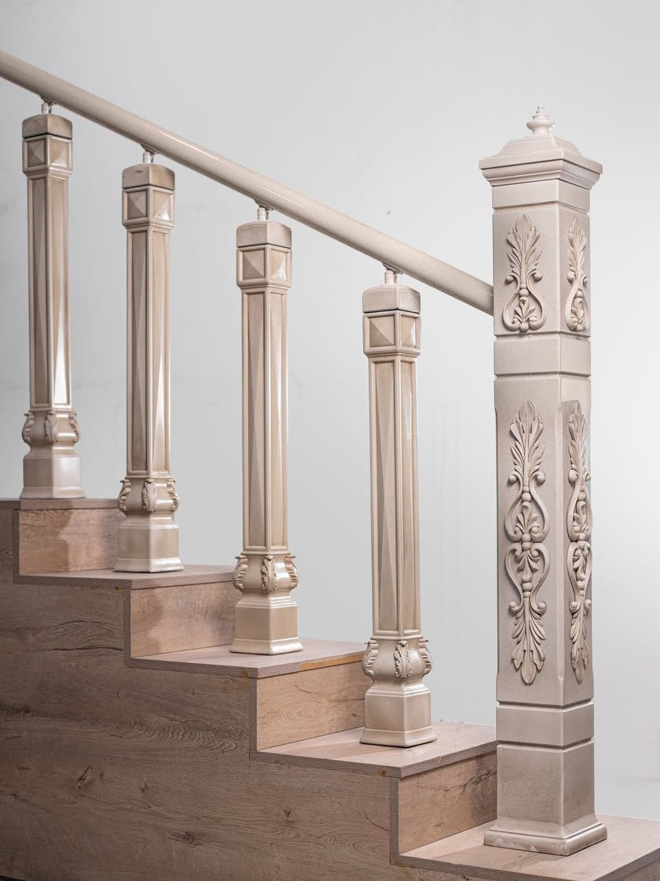 توفر ادرج ملكي 
جميع موديلات الحديثة 
الأنبار الخالديه شارع المستوصف 
***********
