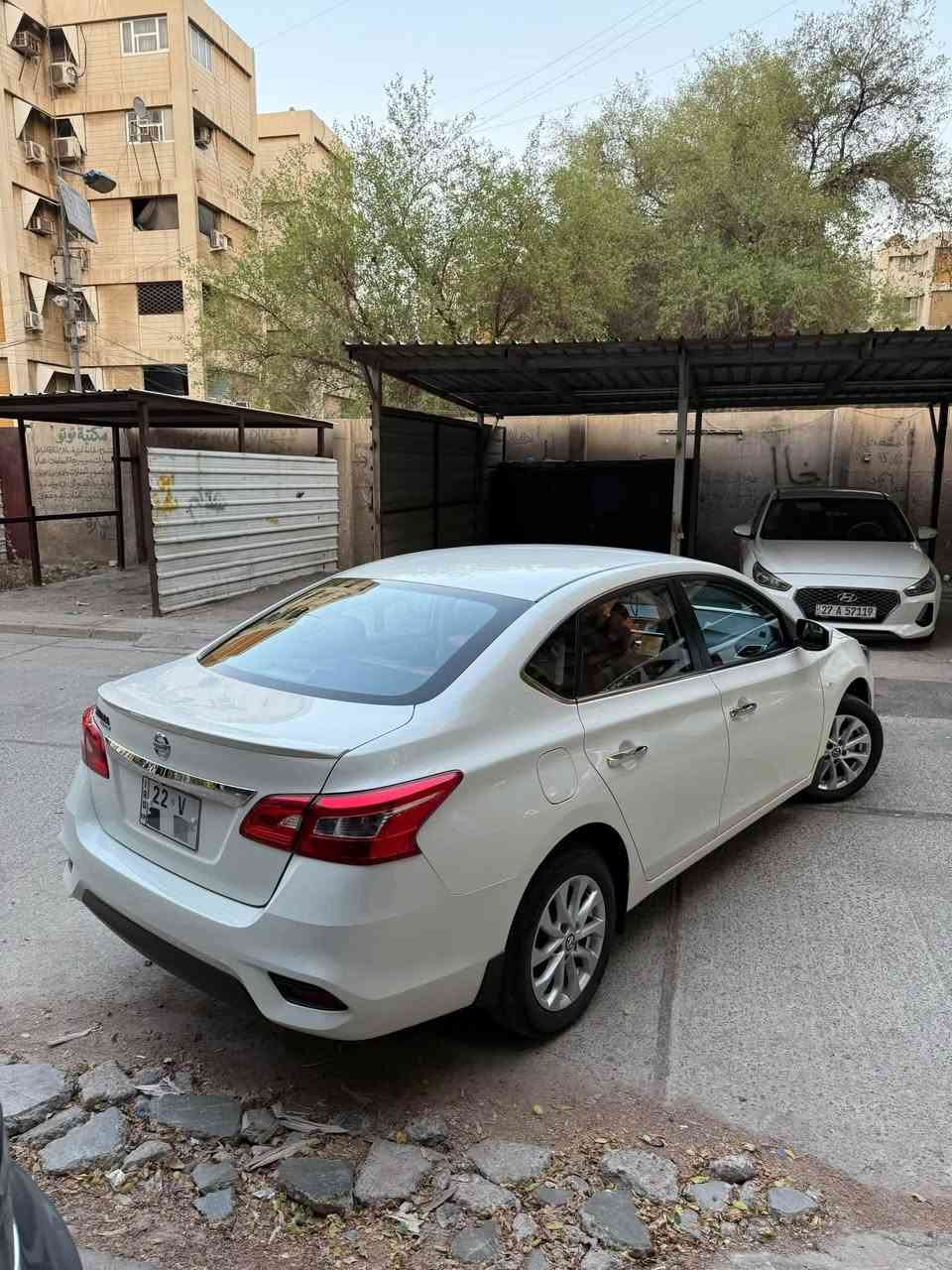 نيسان سنترا 🌟وليس سيلفي
ماشيه 12 الف فقط بحاله الشركه 
موديل 2025 
مكفوله كفاله عامه 
رقم اربيل تحويل ثاني يوم
المواصفات :
داخل جلد احمر 
محرك 1600c
كامرة خلفيه كامره اماميه
شاشه اندرويد
الارضيه مغلفهه جلد
نظامين قياده
مكان : بغداد 
رقم الهاتف : ***********
