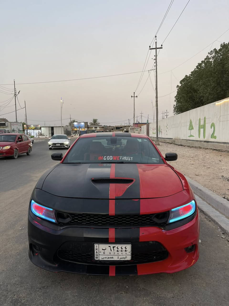 تشارجر مديل 2018 
Rt 5700
مراوس فقط 
فول مواصفات عدا الفتحه 
ايرباكات كلهن سليمات 
حادثها موضح بلصورة 
مكينة جديدة انه مبدلها 
حداديه جديده
مكاني البصرة 
***********
واتساب فقط
