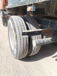 تايرات للبيع سعر الزوج 300 نص عمر 5ازواج كلهن مكلف بنشر 07867011720