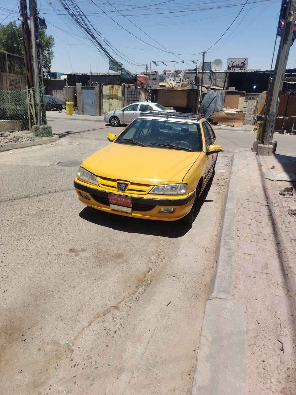 سلام عليكم بيجو بارص للبيع كاملة من كلشي مكينة او تبريد او حدادة او كاملة من كلشي رقم صدامي راعيهة موجود شوكت متريد تحول موديل ٢٠١٢ السعر ٢٥ او بيهة مجال اتصال او واتساب ***********
