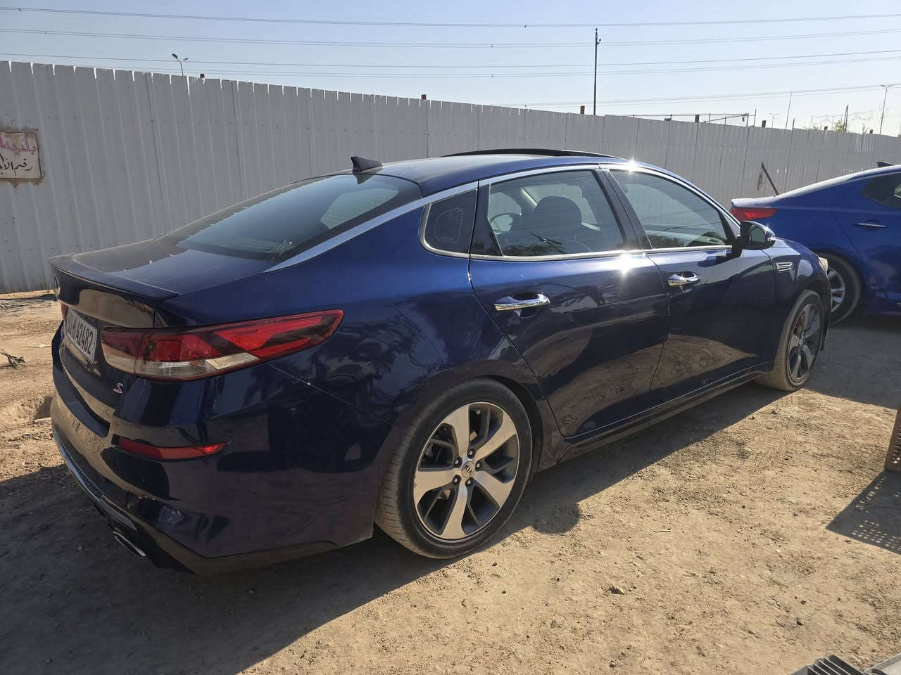 أوبتيما 2019 فئة S، بانوراما، طكتين، كرسي السائق كهرباء 6 وضعيات مقاعد نصف جلد، دبل كزوز. رادارات 360، كاميرا خلفية، حساسات، تبريد، مناخين للراكب وللسائق  مرآة تعتيم أوتو، مرايا كهرباء، بصمة تشغيل، بصمة أبواب، شنطة ذكية، محرك 2400 GDI. مكفول، تنقيص تبخير بجم كبس، حادث باب السائق والباب الخلفي. رقم بغداد باسمي، السعر 129 وبها مجال بسيط.


**إذا كنت صاحب هذا الإعلان وتريد حذفه لأي سبب، رجاءا أرسل رسالة إلى الدعم الفني**