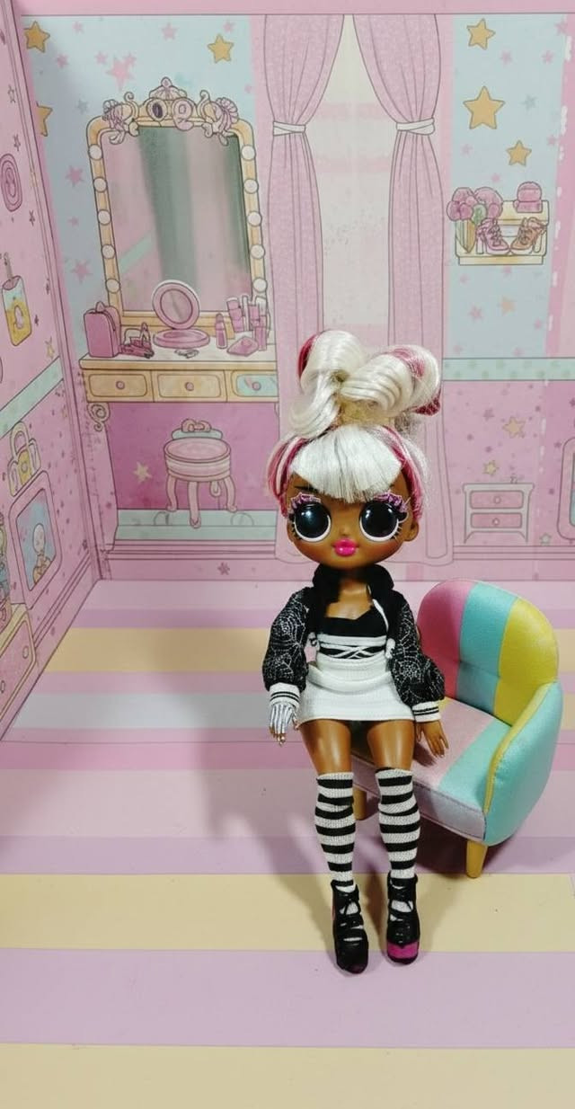 عرايس LOL الأصلية رجعت تاني 
لو بتحبي عالم LOL الكيوت والألوان المبهجة… يبقى البوست ده ليكي 💖

🎀 عرايس LOL بأشكال مميزة وشعر وألوان تجنن

🎀 مناسبة للهدايا أو لعشاق تجميع عرايس LOL

🎀 تفاصيلها تحفة وتدي شكل ديكور جميل جدًا

 الكمية محدودة جدًا

قوليلي في الكومنت أنهي عروسة LOL عجبتك أكتر 👇😍

وابعتيلنا رسالة برايفت للحجز والاستفسار 📩  Vintage Home 

#LOL #عرايس_LOL #هدايا_بنات #العاب_اطفال #Vintage_Toys #دمي #هدايا_مميزة #LOL_Dolls


**إذا كنت صاحب هذا الإعلان وتريد حذفه لأي سبب، رجاءا أرسل رسالة إلى الدعم الفني**