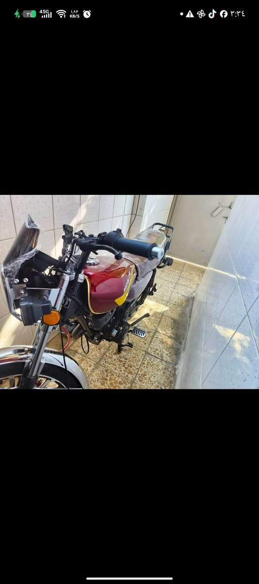 سلام عليكم
سيفان موديل 26محرك أسود 200ccاسويجين وبصمه 
لون موروني ما بيه أي نقص مكينته خرسه 
سعره ٩٠٠ 
مكاني الدوره ابو دشير رقمي
***********
