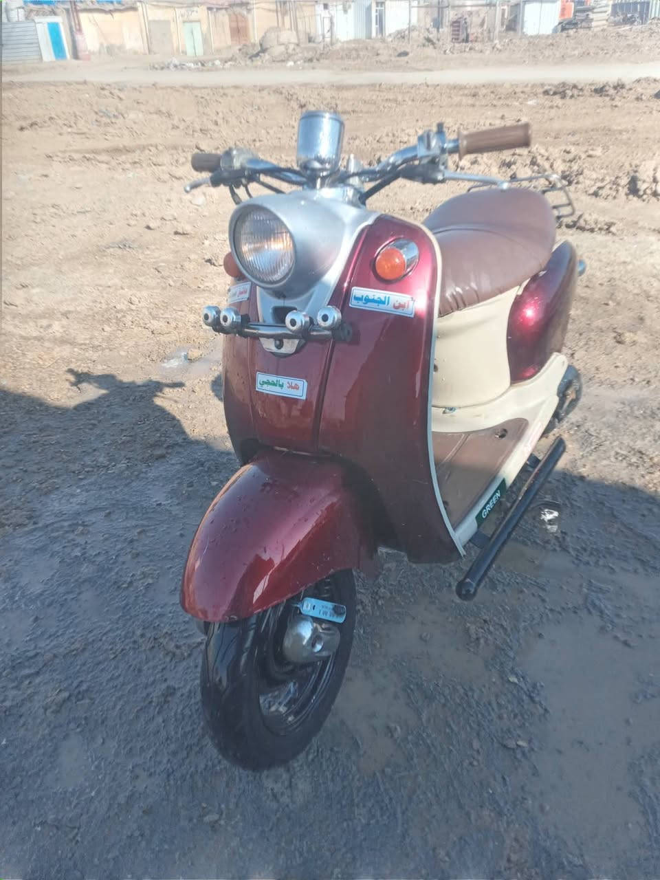 سلام عليكم دراجه عبد الحليم دراجه حلوه مكينه ناعمه سلف شغال باتري جديد كهربائيات  شغاله فقط بس الاشاير عوزهن كتف سعر 275 ***********
