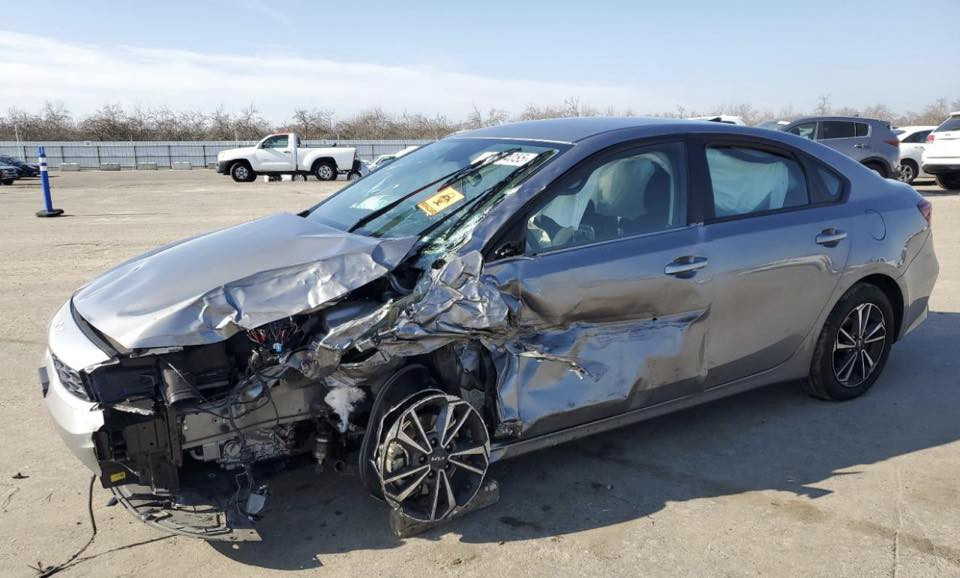 فورتي ٢٠٢٤ رقم بغداد معوقين المعوق موجود يسوي وكاله بيها ٣ قطع مكاني بصره سعرها ١٢٧
للاستفسار ***********
