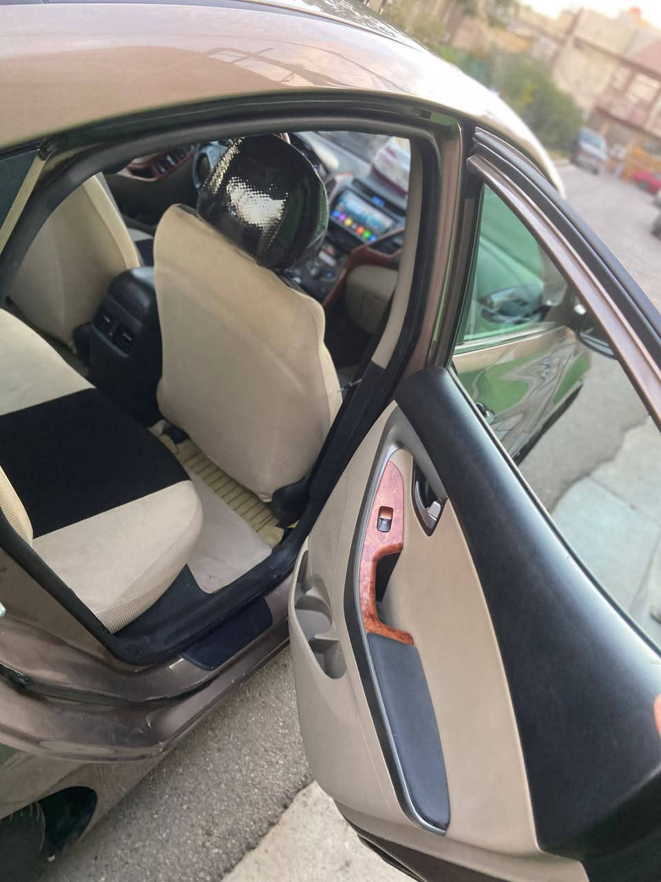 السلام عليكم النترا فول مواصفات ارانيه لمتدد باسمي رقم شمالي خليجي محرك 1800 بدون حادث بدون ظرر *********** بغداد, العراق
