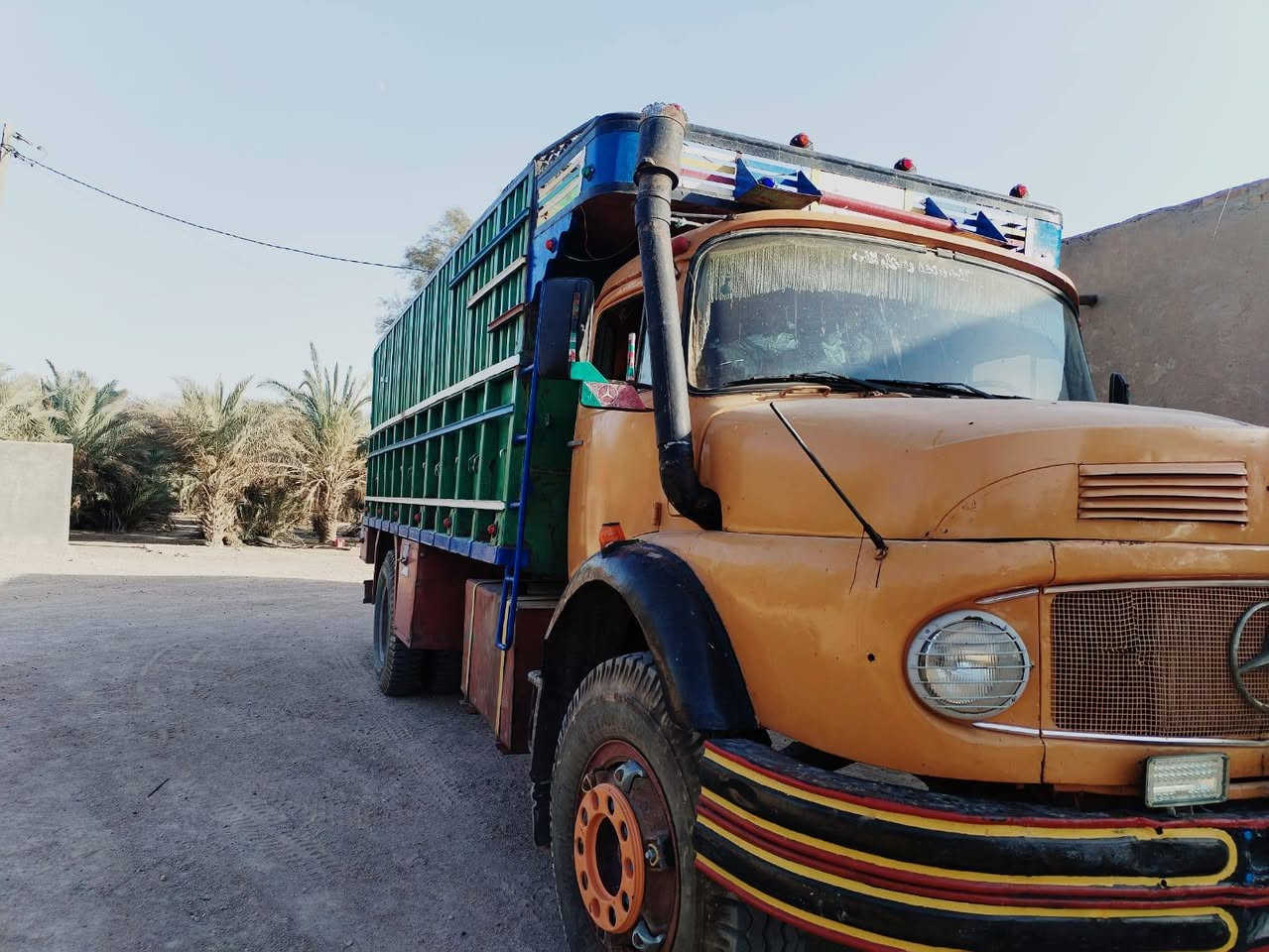 قچمه لبيع. 
باقي تفاصيل نتصال ع خط ***********
