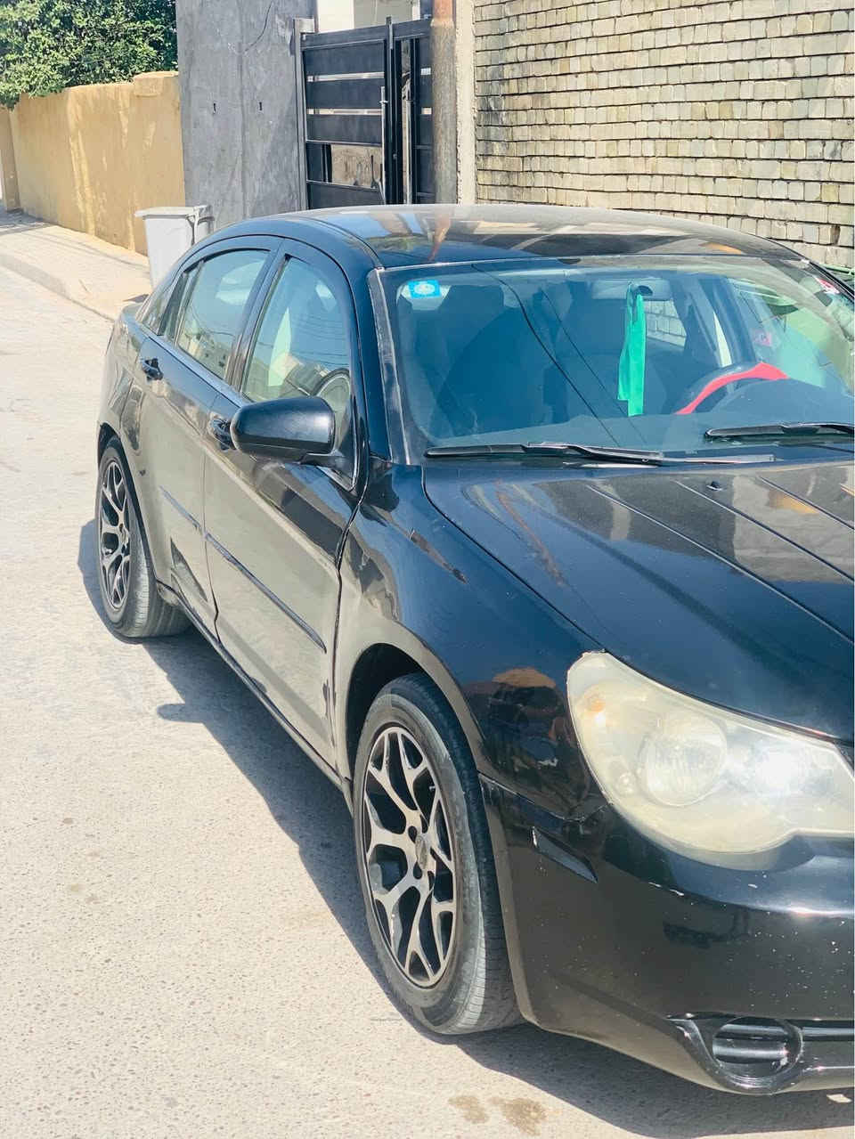 السلام عليكم بيع او مراوس حسب القناعه
كلايسر c200 موديل 2008 رقم بغداد الدولي والتحويل مباشر 
محرك 2400
صبغ حزام اثر شخوط وجماليه
سيارة جاهزة وكامله 
نقصها فقط التبريد فان شغال كهرباء متصله بس ميبرد 
مكانها اللطيفية 
*********** Colombo, Sri Lanka
