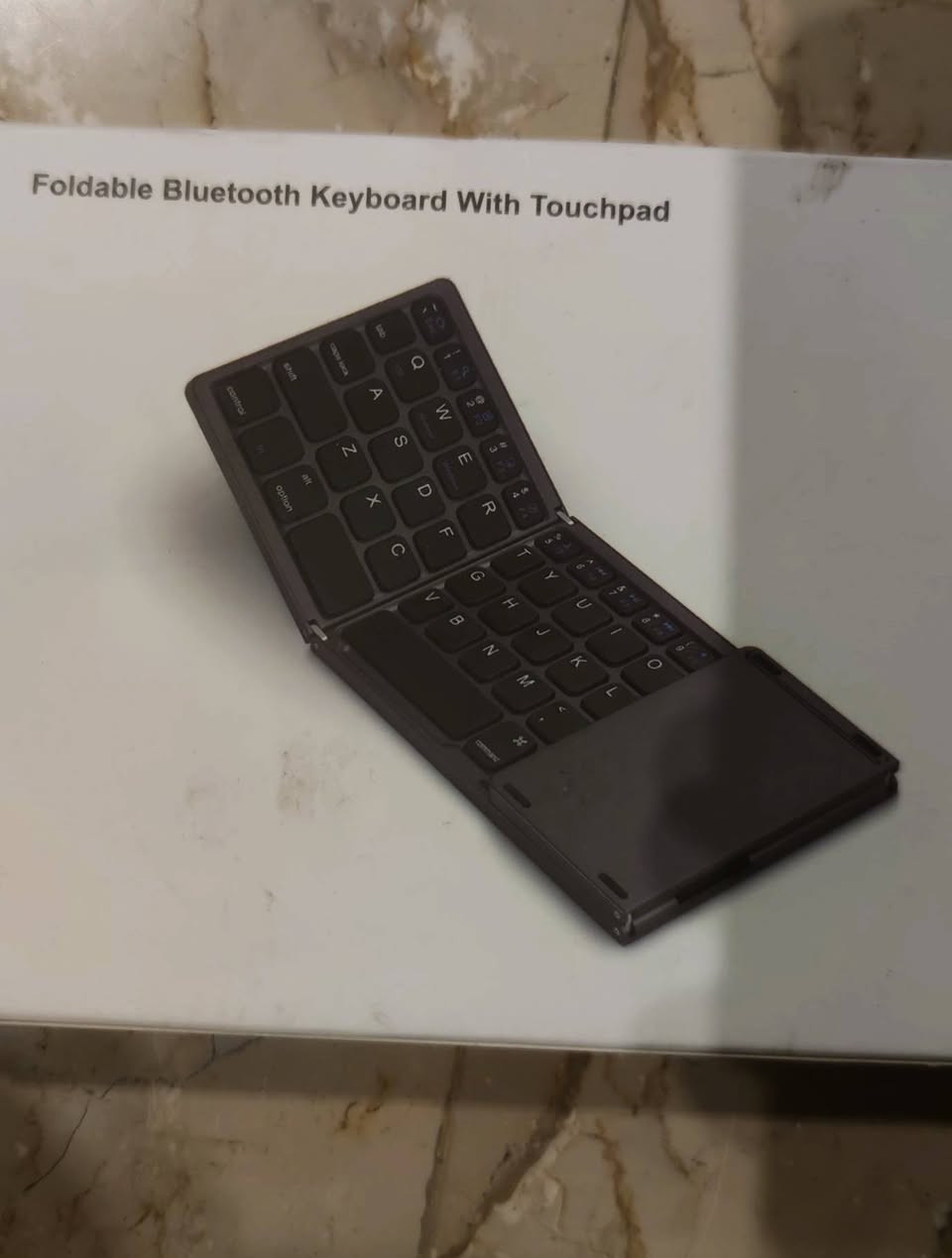 كيبورد مع ماوس مدمج  يطبك يصير حجمه جدا صغير شحن متوفر قطعتين


**إذا كنت صاحب هذا الإعلان وتريد حذفه لأي سبب، رجاءا أرسل رسالة إلى الدعم الفني**
