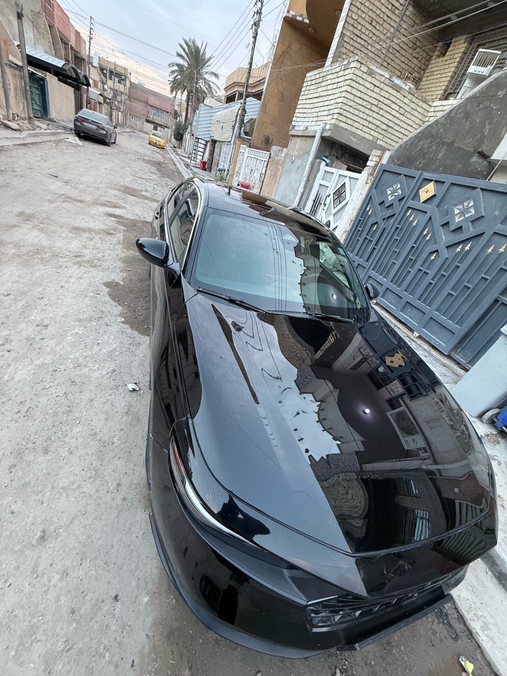 سيارة هوندا اكوردهايبرد ٢٠٢٥ مواصفات قطعتين تبريد الحادث اتصل او ارسال رسالة على واتساب وادزلك صور الحادث  للبيع.  نظيفة جداً من الداخل والخارج. ماشية ١٣ الف ميل سيارة باسمي مكاني بغداد / الغزالية .