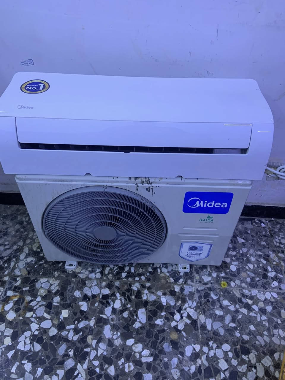 سلام عليكم
وحد طن ميديا

كامل وبلادي 

علا الفحص وضمان 

مكان بغداد الكماليه 
السعر ٢٢٥

***********
