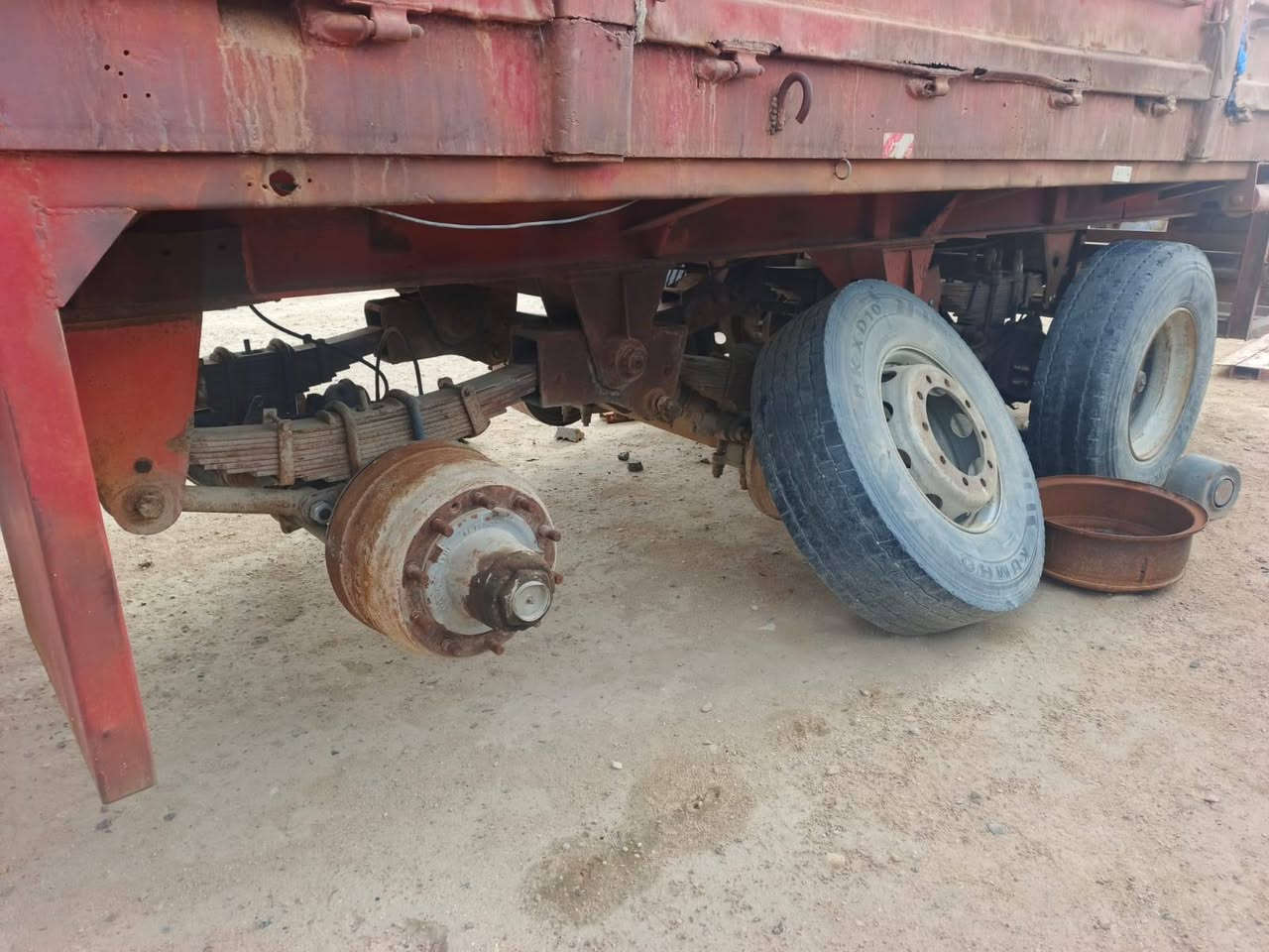 سلام عليكم عربه بلوم للبيع مكان الرمادي
رقم ***********
