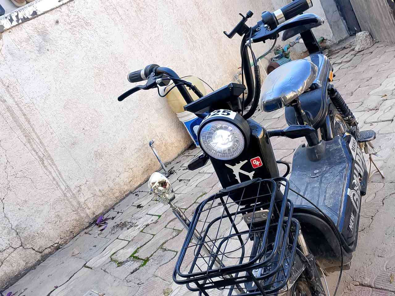 للببع اتصل بالرقم صاحب الدراجة ‏‪0778 194 4708‬‏
