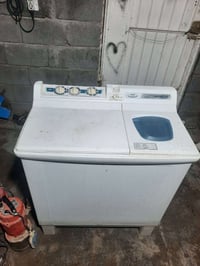 غسالة هيتاشي • نظيفة بلا عيب • سمود