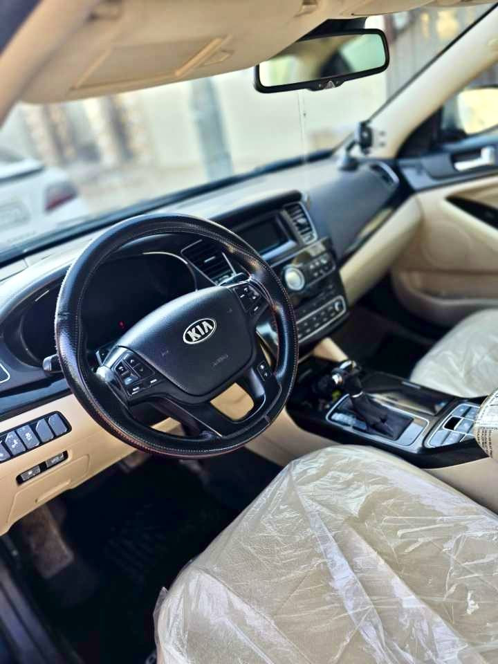 سلام علیکم
کاندێزا مۆدیل 2014ۍ خلـیـجۍ قەپات مواسەفات لەو شکلە و لەوەی نییە مەرغوبتری نییە لەهەموان مەرغوبترە  مواسەفاتەڪانی داخیلی vip سلایتە .... هتد لەوەی قەپات تری نیە  ڕەنگ ڕەشی قەتران 
سیارەکە زۆر خاوین و بەکێش و هەلبەت ماوەتەوە بەس ماشاءاللەی دەوێ بێ کال بونەوەو بێ تەزرە و قەپ و قۆپ و شوختە 
وەک سبوغ سێ چوار پارچەی سبوغە بەبێ داخیلی و بەبێ ئێڕباگ گیڕ و مەکینە و گشت گیانی بەشەرت وەک شریکە ماوەتەوە
سعر خوار هەموو بازاڕە 125وەرەقە معامەلەیەکی برایانە
 ڕقم موبایل:*********** سوران, أربيل
