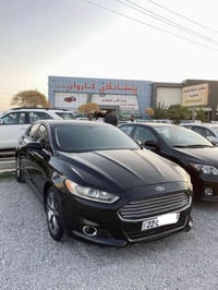 فؤرد فيوژن مؤديل ٢٠١٧ فول مواسه فات ته نها سلايد نيه به سمه يه شاشه گه...