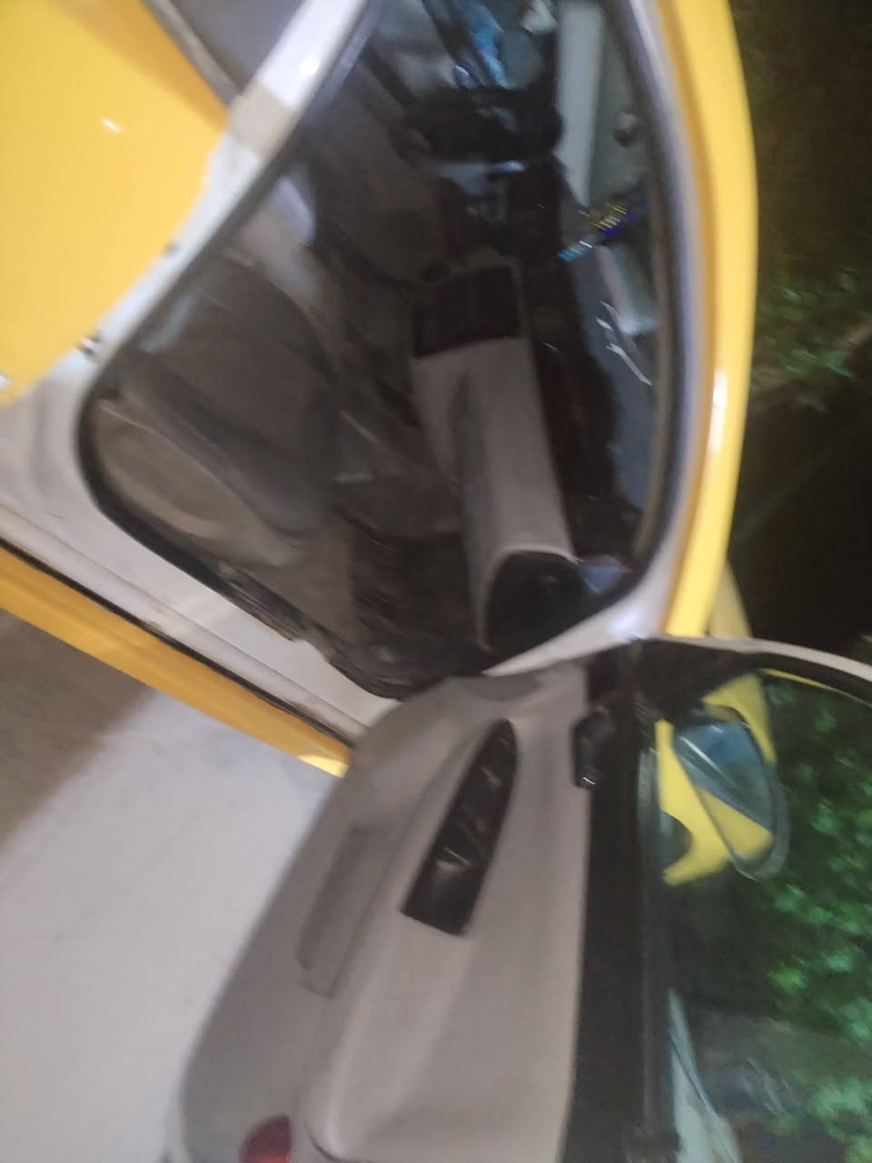 امباله تكسي 12
رقم جديد انكليزي
هزه جديده بسمي
ديالى المقداديه
السعر 70
***********
