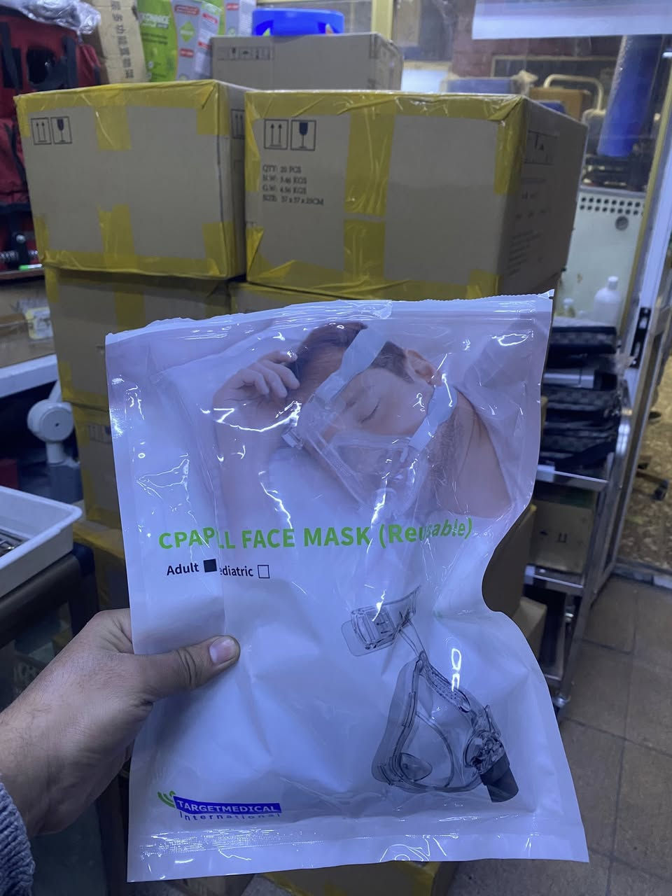 ياااابه وصلت وجبه كبيره من ماسك سيباب كبير وصغير ونوعيه جدا ممتازه جمله على ١٢ الف لتواصل على واتساب ***********
