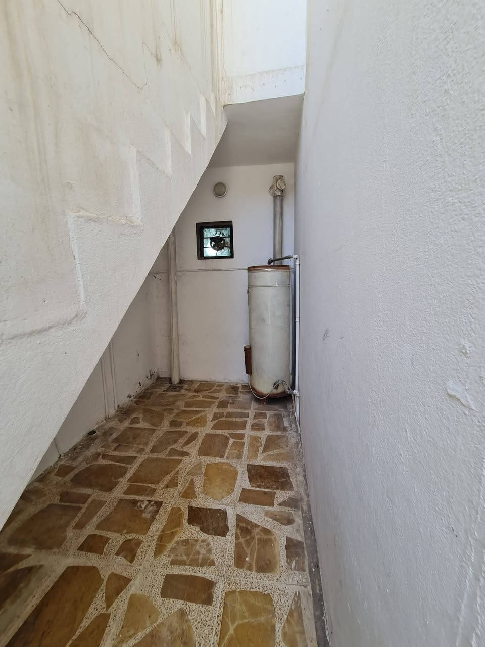 للأيجار الدار الطابق ألارضي🏠(المساحة220م)

الموقع الدار/حي البلديات قرب جامع سليمان 

غرفتين نوم وهول واستقبال واسعة ومطبخ وصحيات وحديقة وكراج 

(بدل ايجار الدار 450الف)

للأستفسار مراجعة مع مكتب الوطن للتجارة العقارات  
العنوان الموصل حي البلديات من جهة السكر قرب سانكو مول 

أو الاتصال على الارقام التالية 
كؤرك/*********** 
أسيا /***********
