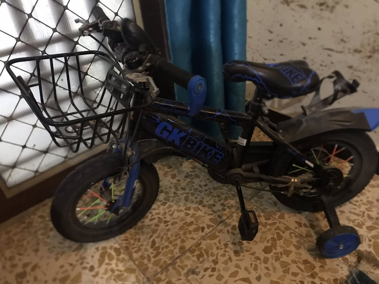 الصفره ب35 
والرصاصي 45 
البايسكل 50


**إذا كنت صاحب هذا الإعلان وتريد حذفه لأي سبب، رجاءا أرسل رسالة إلى الدعم الفني**